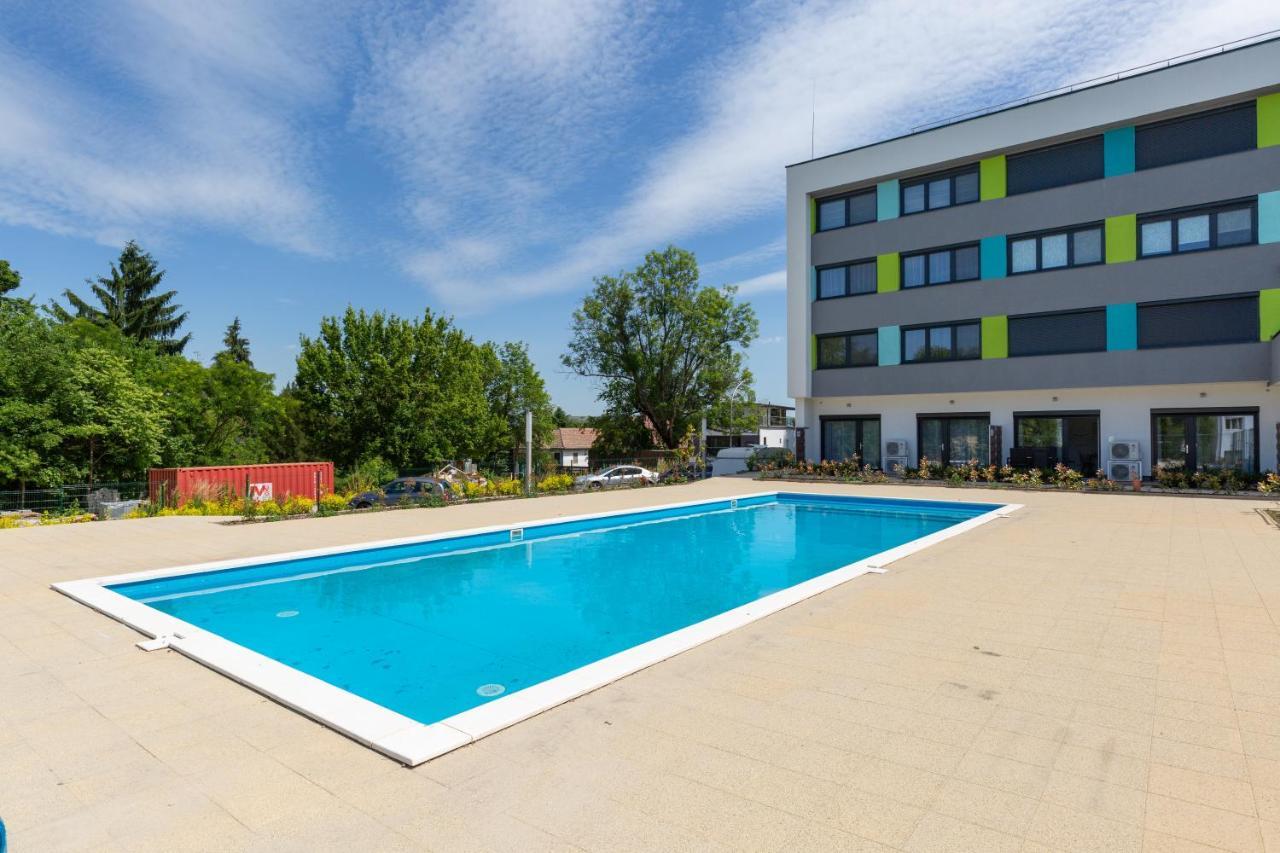 BalatonföldvárPauzo Balaton公寓式酒店 外观 照片
