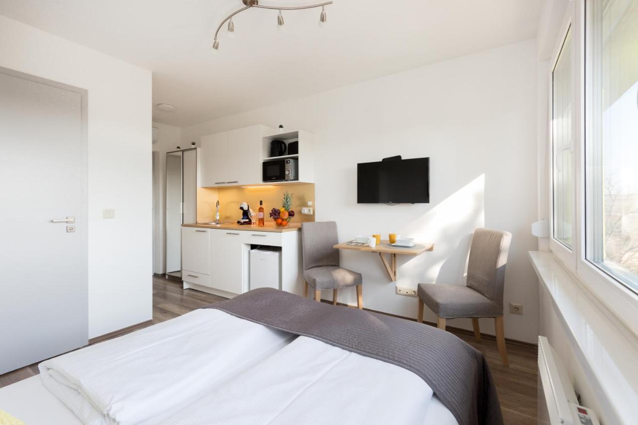 BalatonföldvárPauzo Balaton公寓式酒店 外观 照片
