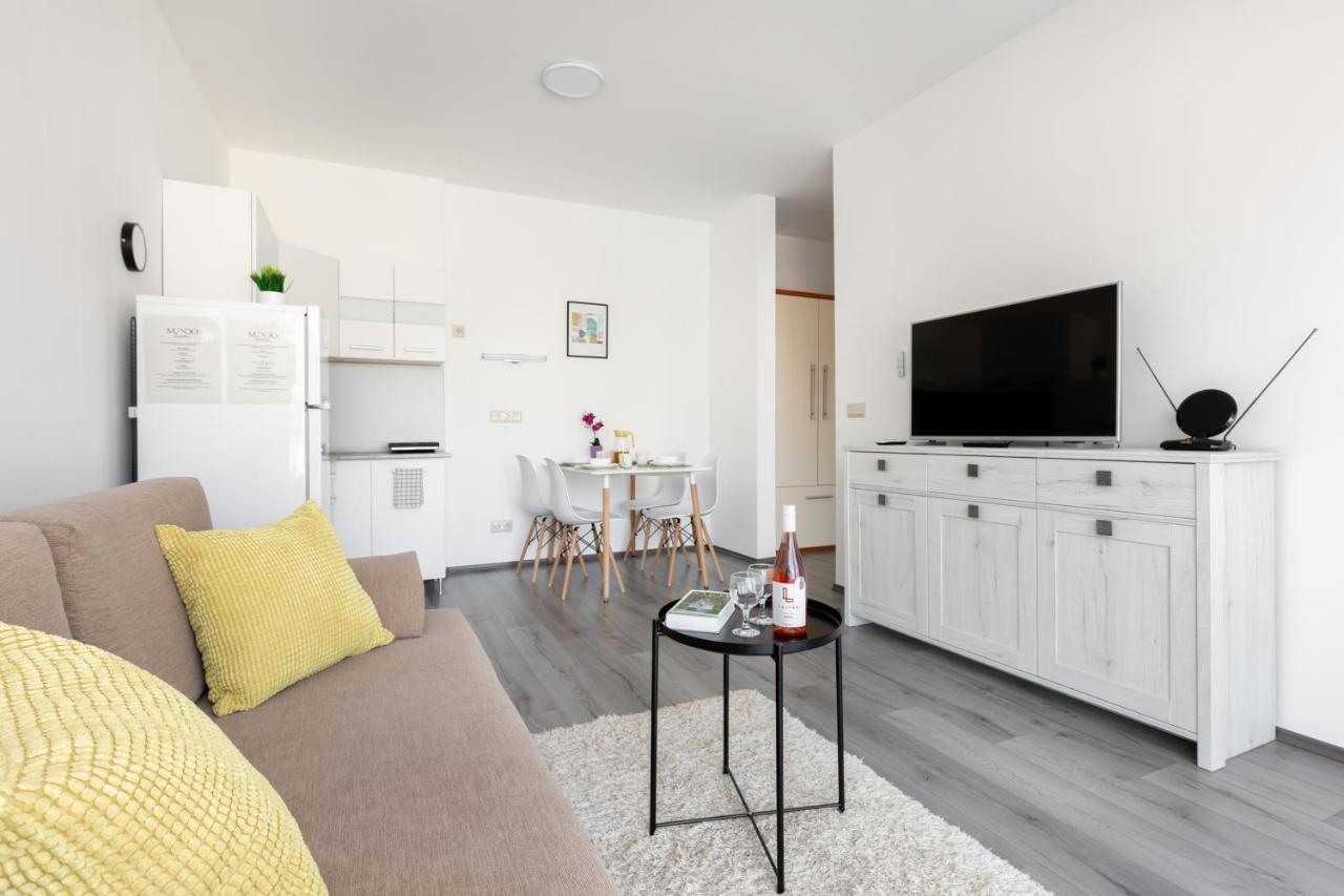 BalatonföldvárPauzo Balaton公寓式酒店 外观 照片